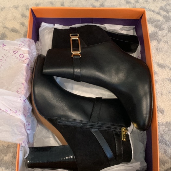 Isola Black Booties - Picture 6 of 6